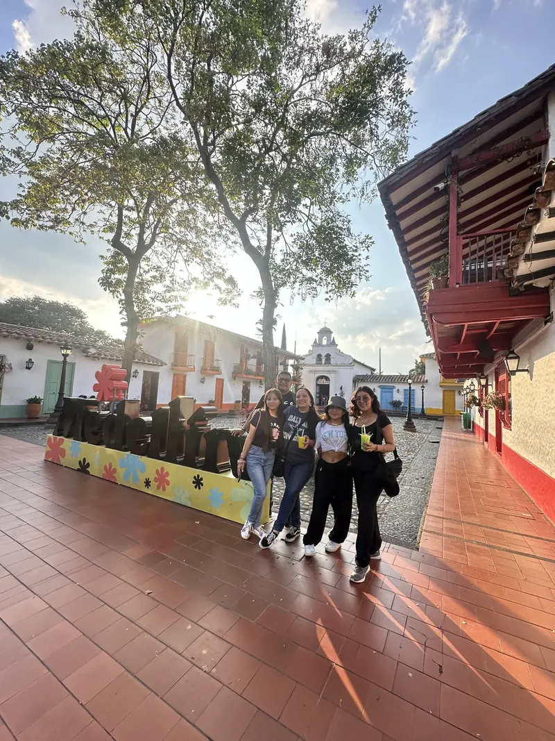 City Tour & Comuna 13 — 3