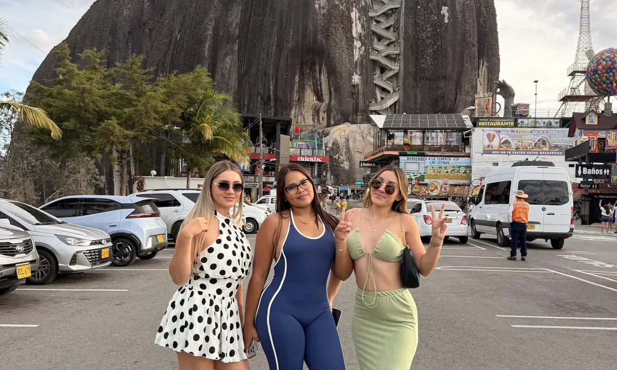 Guatapé y La Piedra del Peñol — 1